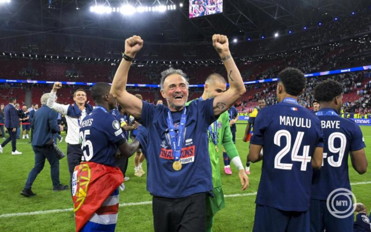 BL-döntő - Luis Enrique az ellenfelet dicsérte, Mikel Arteta fájdalomról beszélt