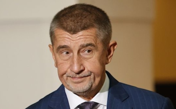 Andrej Babis: az ANO kormánya a jövőben állami pénzből nem szállít fegyvereket Ukrajnának